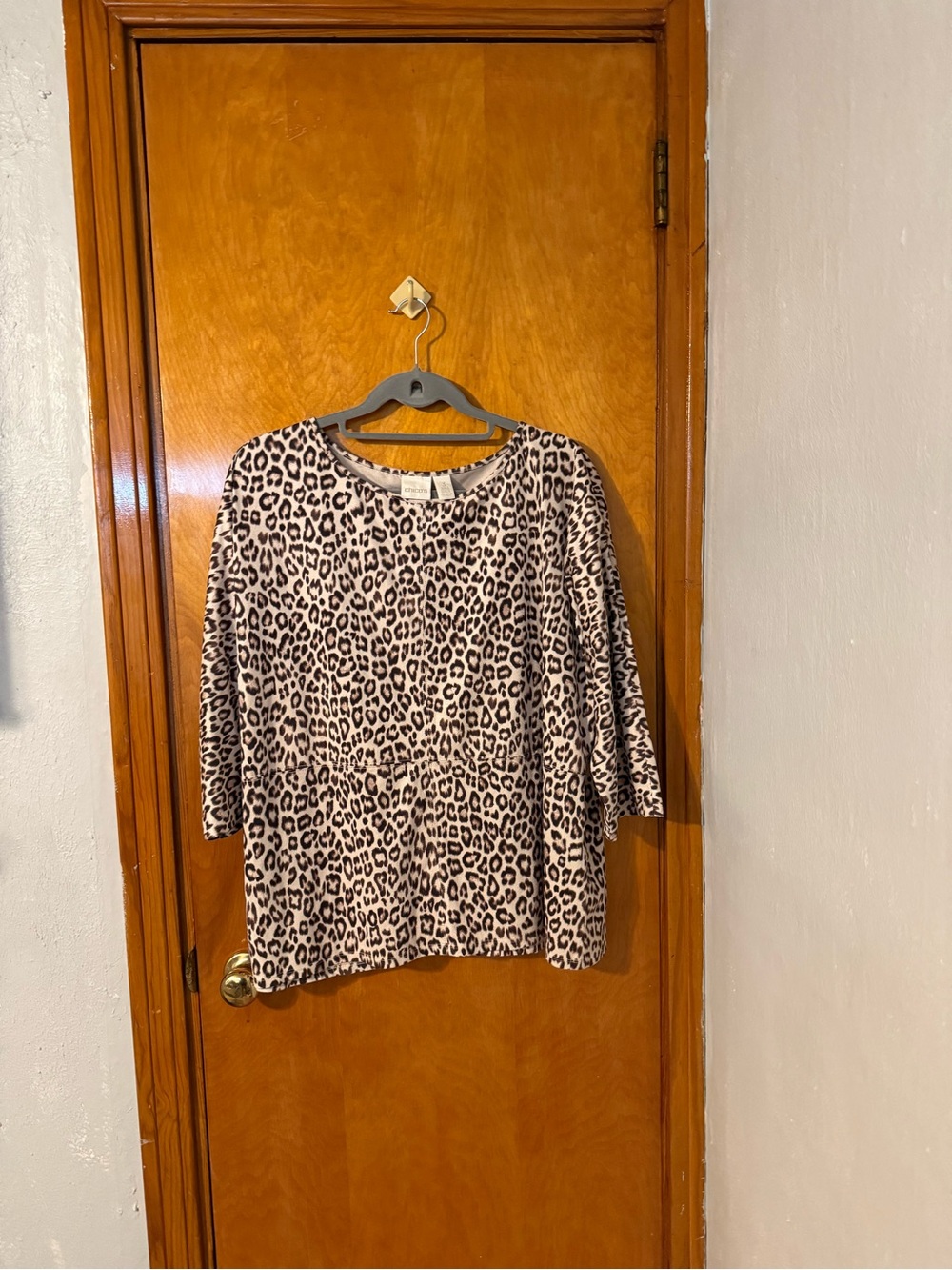 Chico's Taupe and Black Leopard Top Size 3